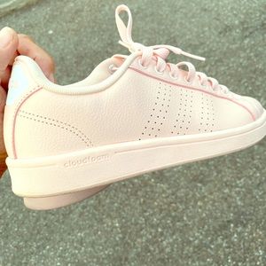 Women’s Adidas sneakers